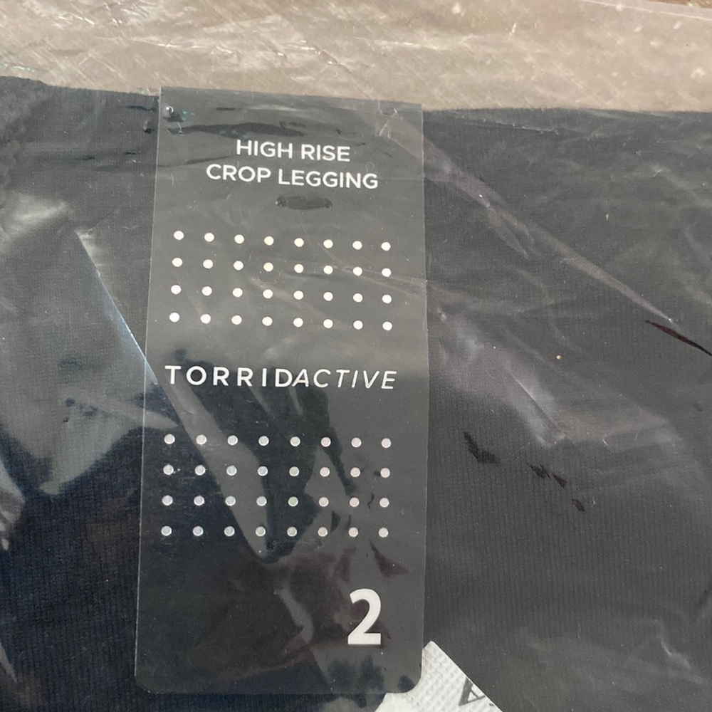 Torrid Active crop 2